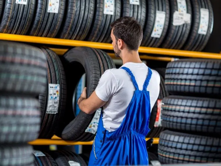 Uluborlu Oto Lastikçi